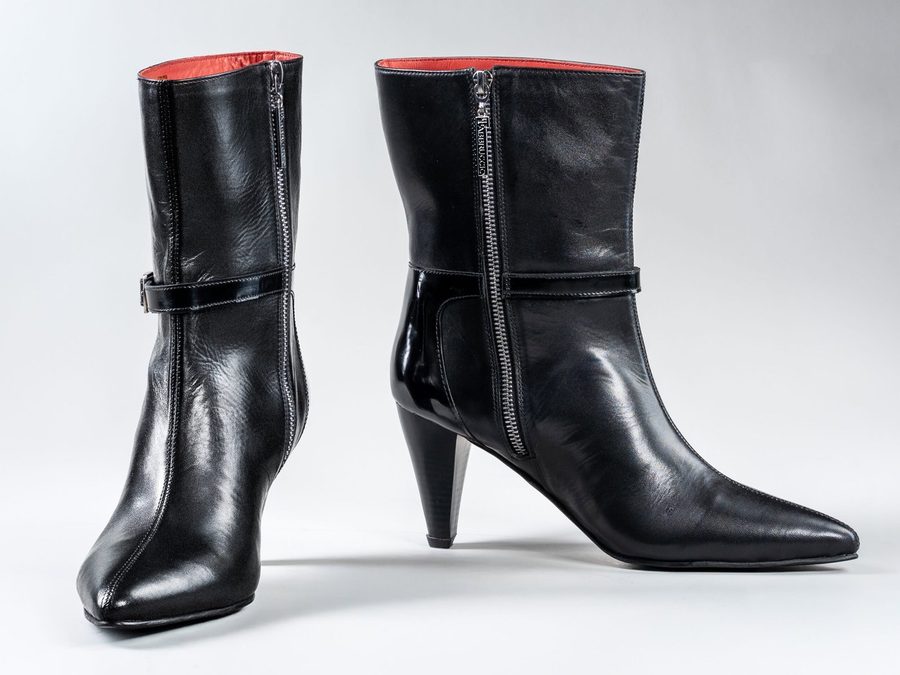 Cleopatra in black full-grain leather, three-quarter view
