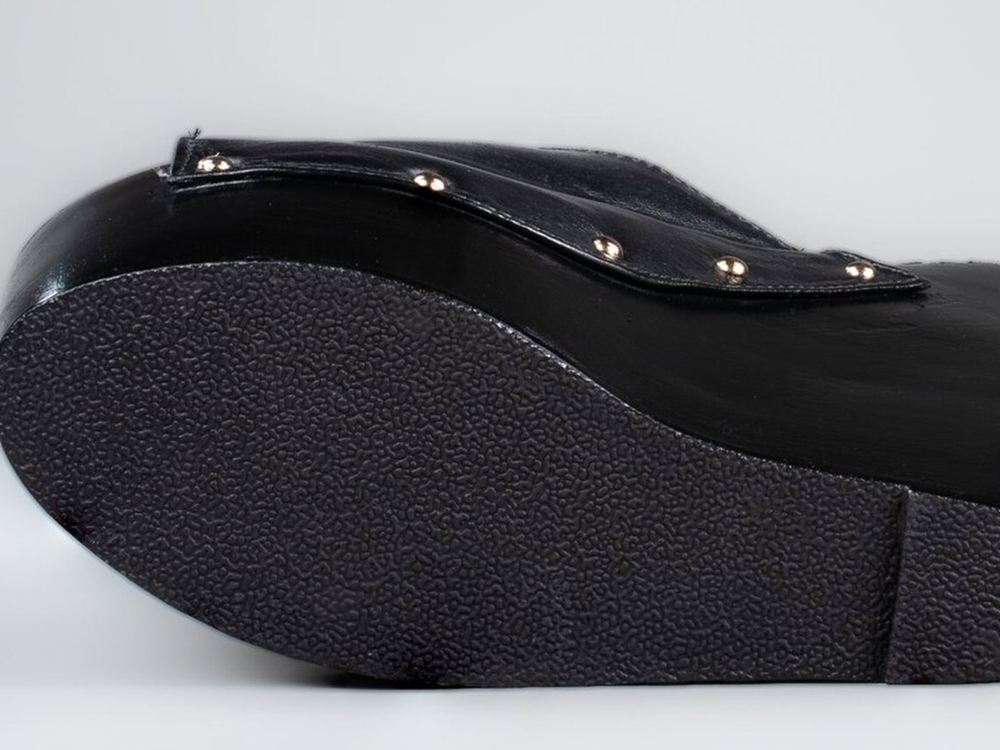 The rubber tread across the base of the Amber wedge