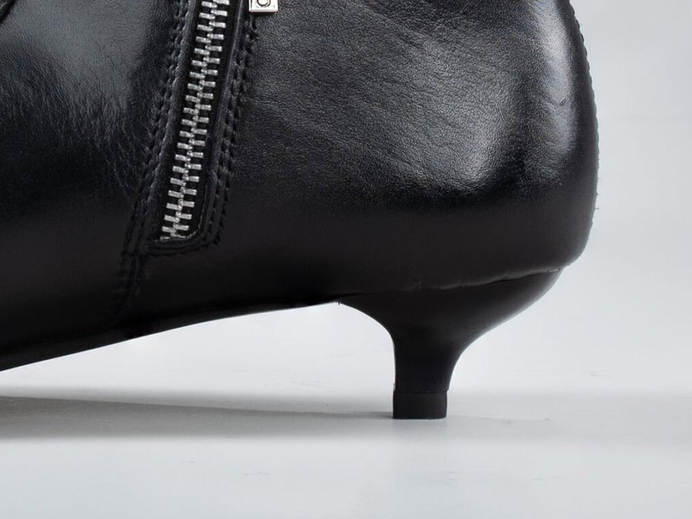 Macro of the kitten heel and side zip on the Grace