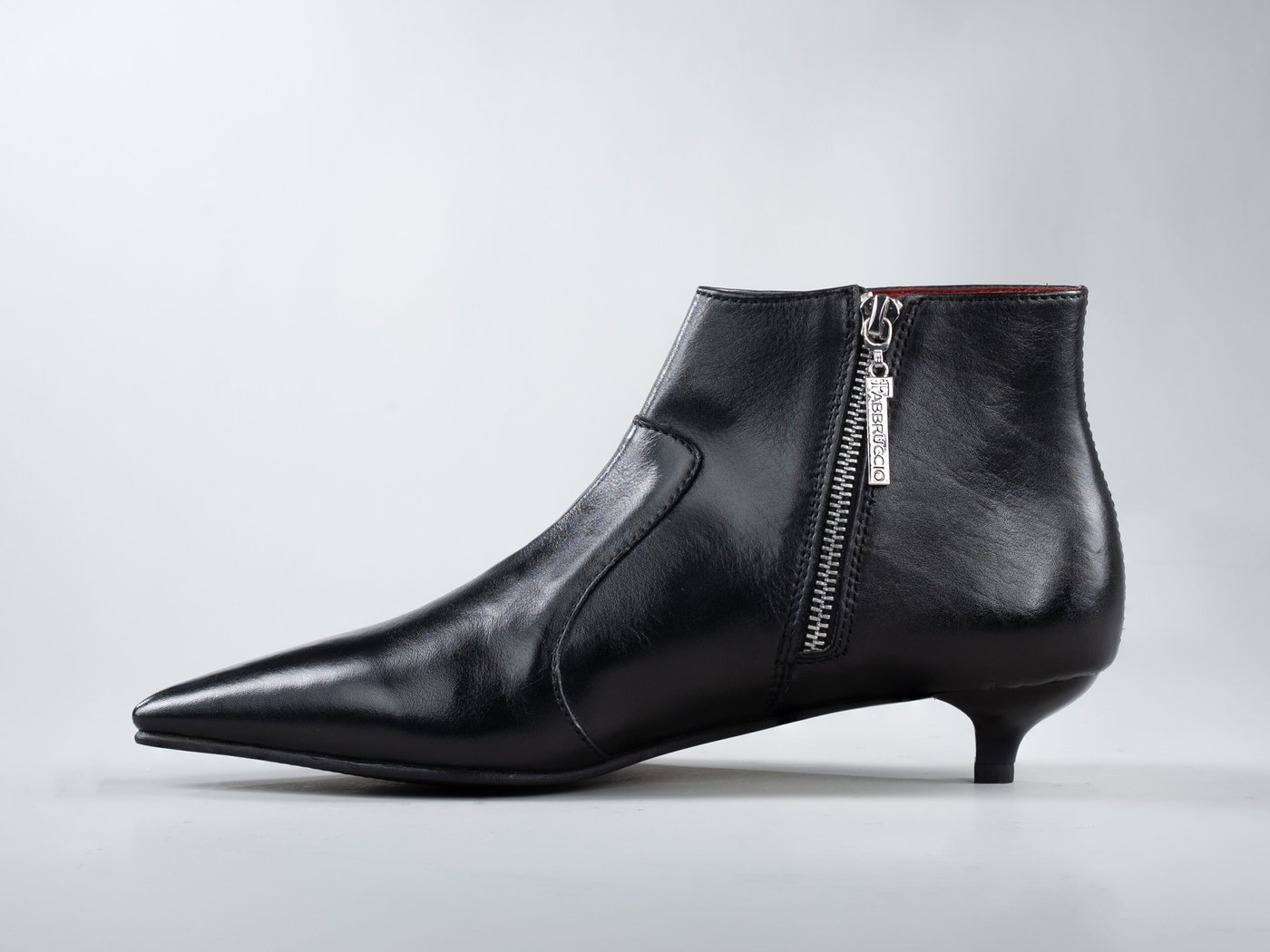 The Grace, inside profile and the side zip