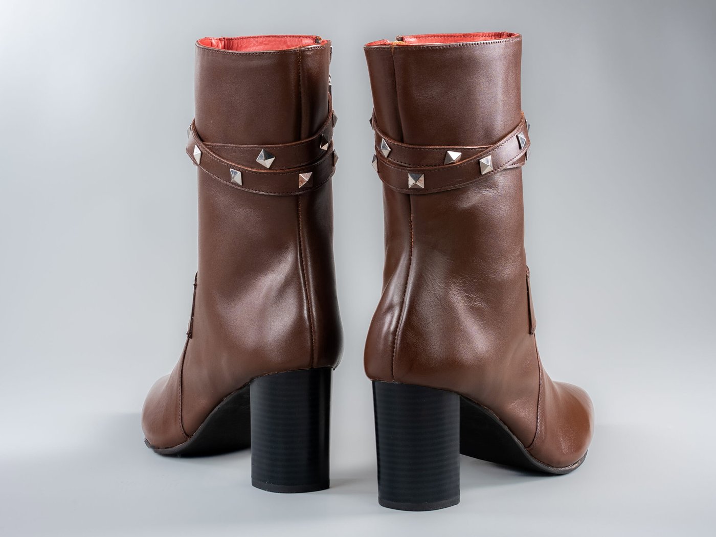 The Paris, back view and 3 inch block heel