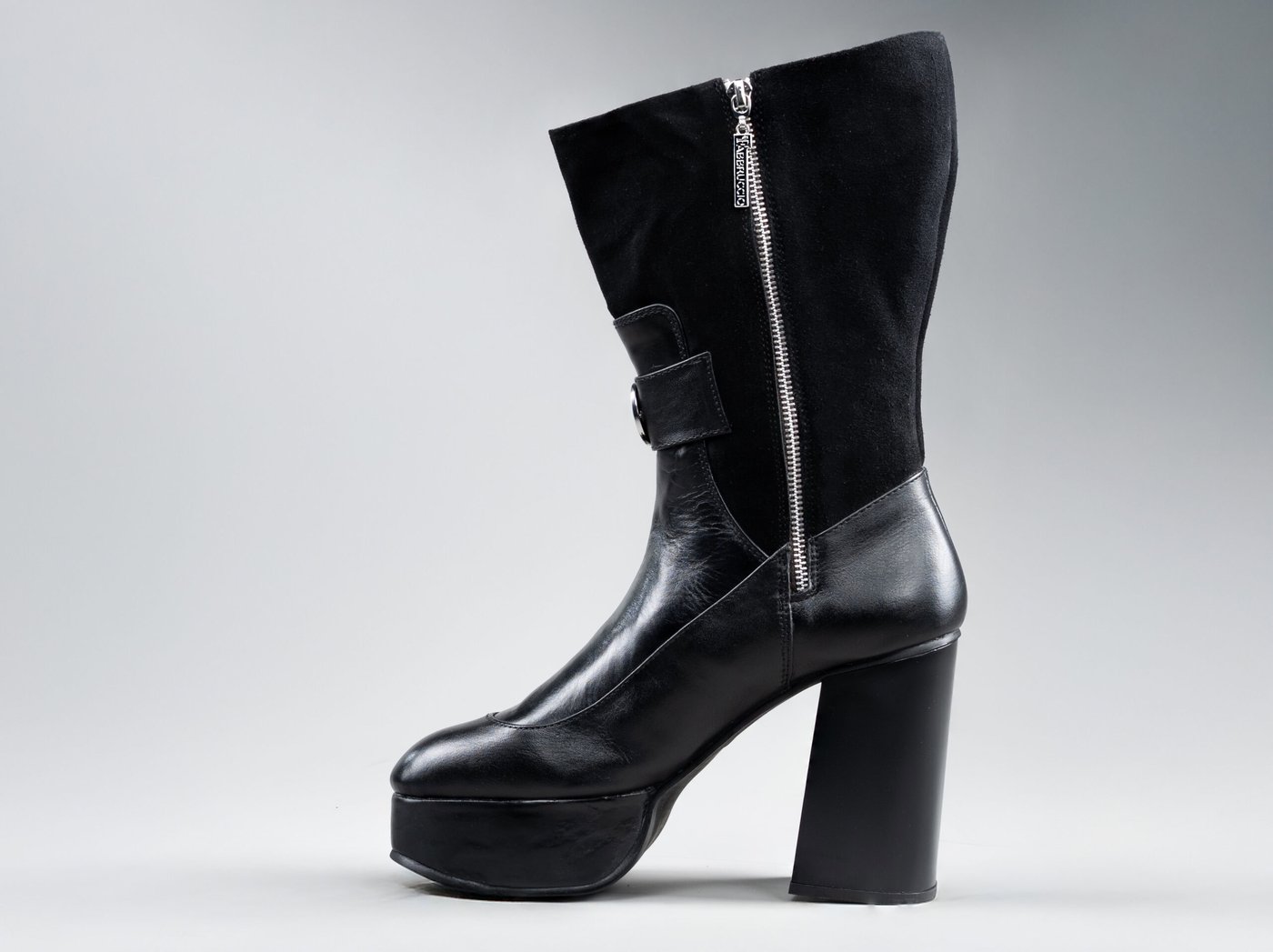 The Valentina, inside profile and the side zip